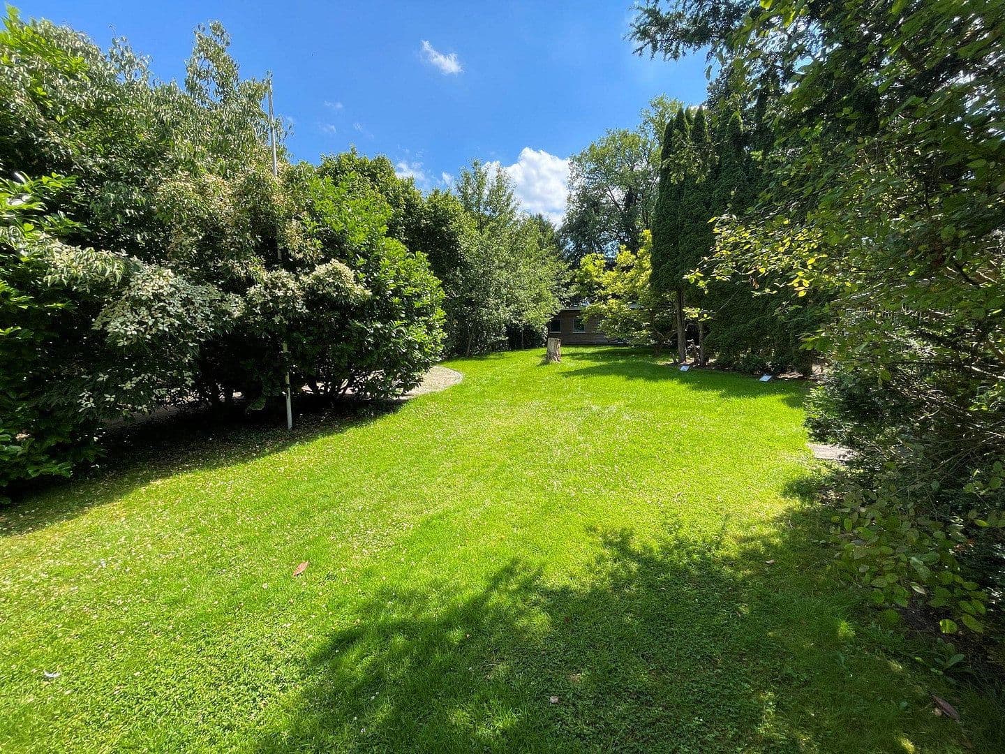 Prodej domu 427 m², pozemek 1.509 m², Hamburg, Hamburg Prodej domu 427 m², pozemek 1.509 m², Hamburg, Hamburg