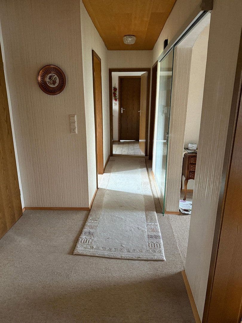 Prodej domu 96 m², pozemek 1.089 m², Zillhauserlandstraße 9, Balingen, Bádensko-Württembersko Prodej domu 96 m², pozemek 1.089 m², Zillhauserlandstraße 9, Balingen, Bádensko-Württembersko