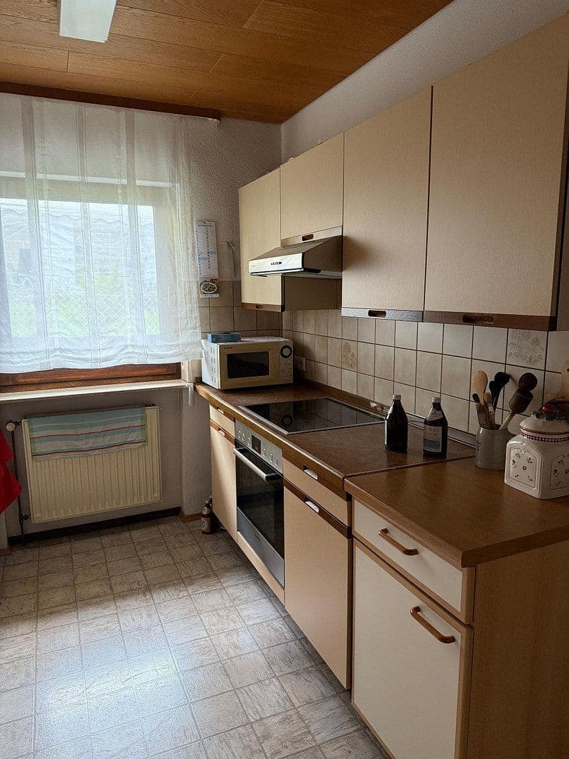 Prodej domu 96 m², pozemek 1.089 m², Zillhauserlandstraße 9, Balingen, Bádensko-Württembersko Prodej domu 96 m², pozemek 1.089 m², Zillhauserlandstraße 9, Balingen, Bádensko-Württembersko