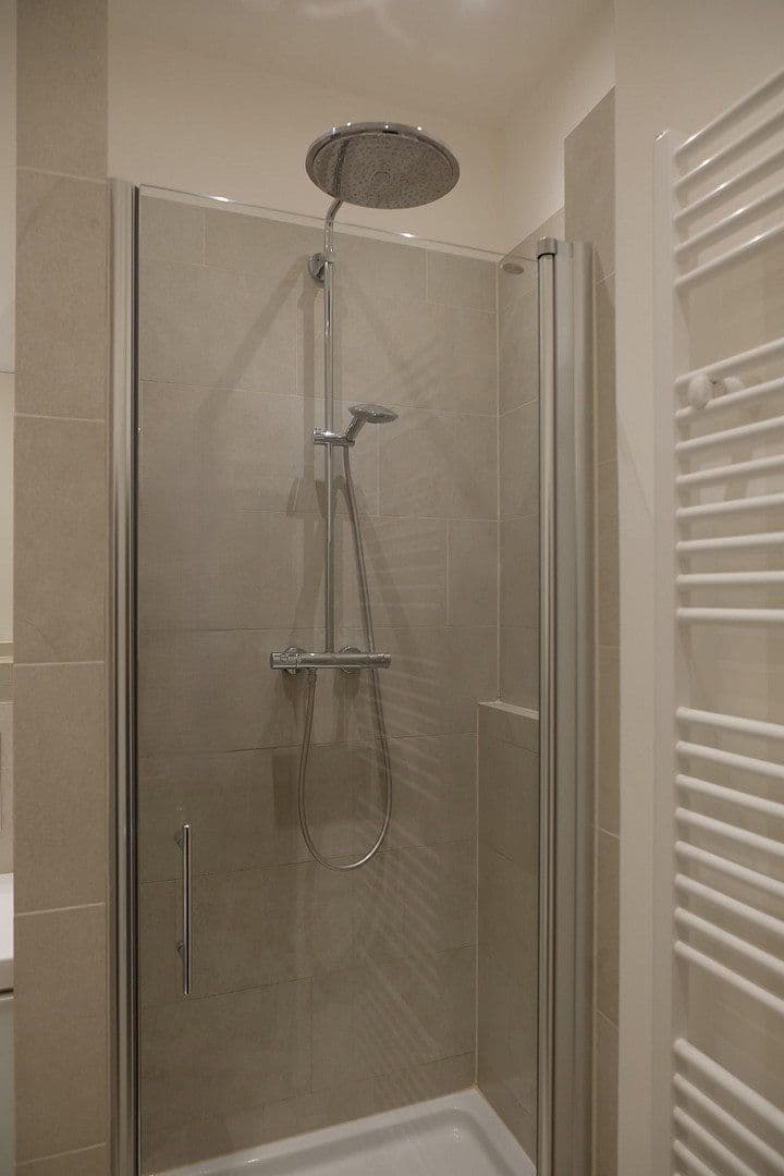 Prodej bytu 4+1 130 m², Berlin, Berlín Prodej bytu 4+1 130 m², Berlin, Berlín