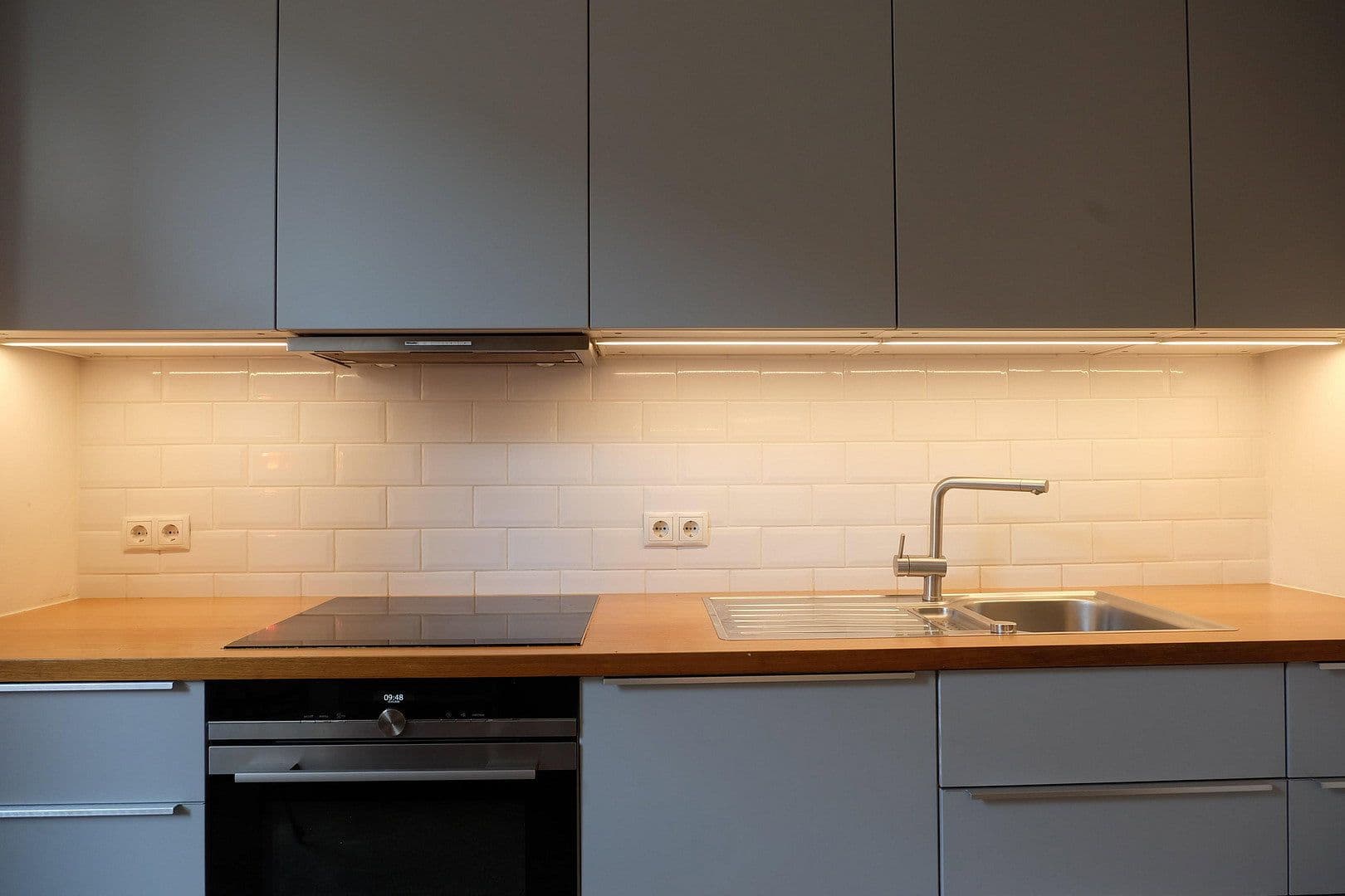 Prodej bytu 4+1 130 m², Berlin, Berlín Prodej bytu 4+1 130 m², Berlin, Berlín