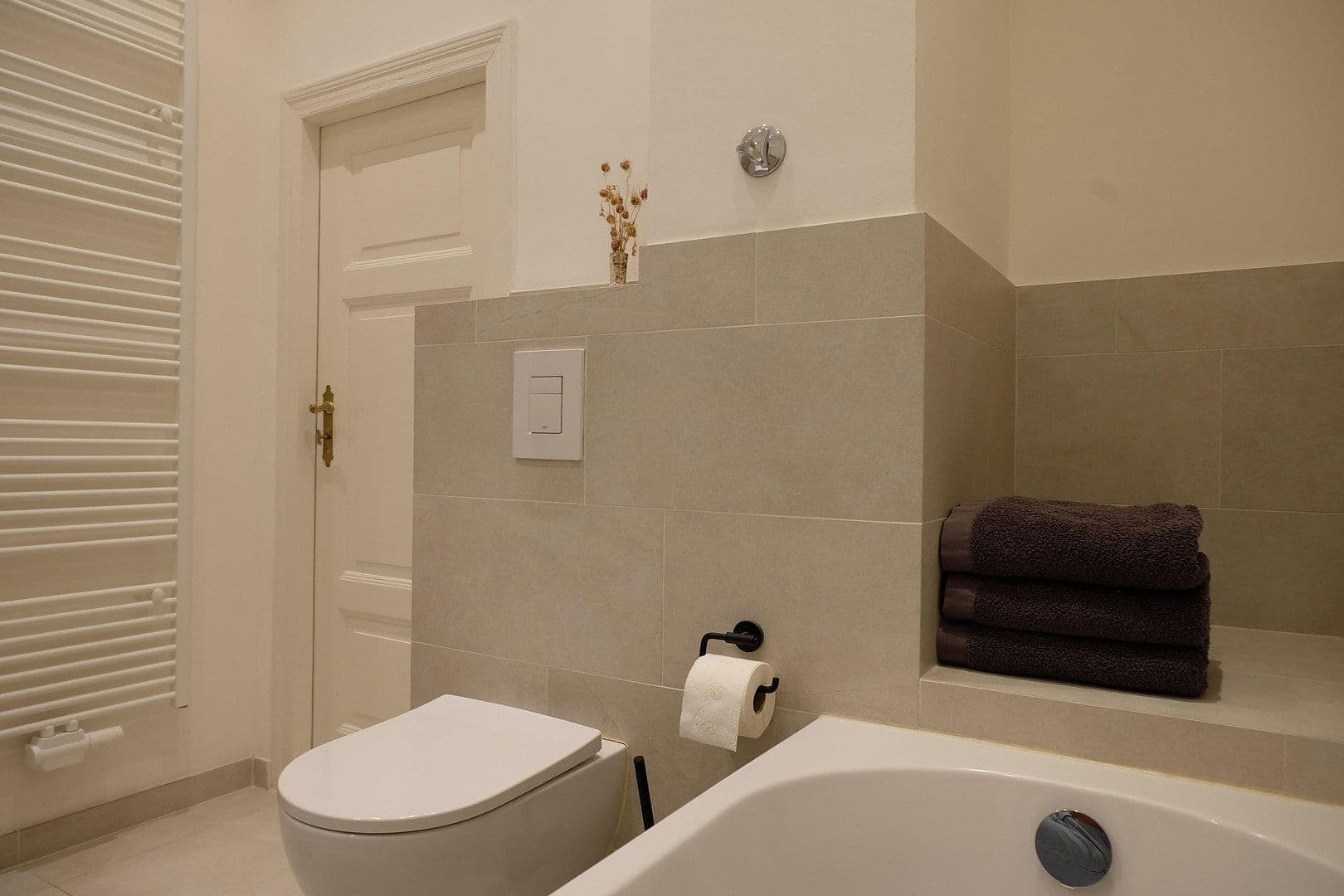 Prodej bytu 4+1 130 m², Berlin, Berlín Prodej bytu 4+1 130 m², Berlin, Berlín