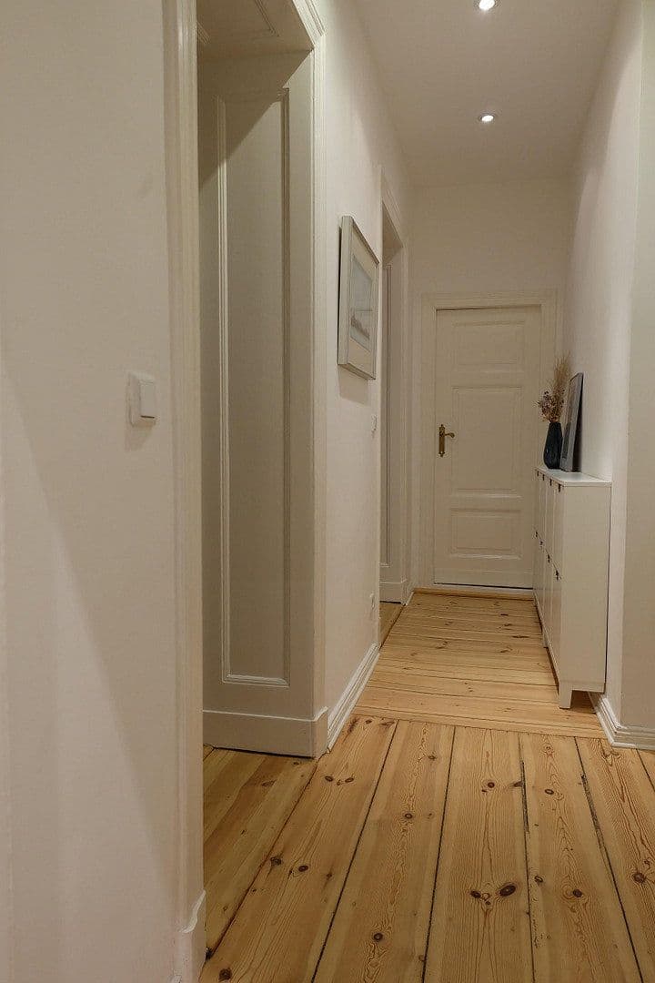 Prodej bytu 4+1 130 m², Berlin, Berlín Prodej bytu 4+1 130 m², Berlin, Berlín