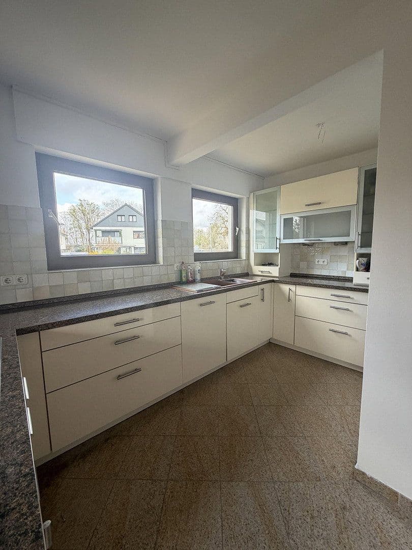 Prodej domu 145 m², pozemek 329 m², Rüsselsheim am Main, Hessen Prodej domu 145 m², pozemek 329 m², Rüsselsheim am Main, Hessen