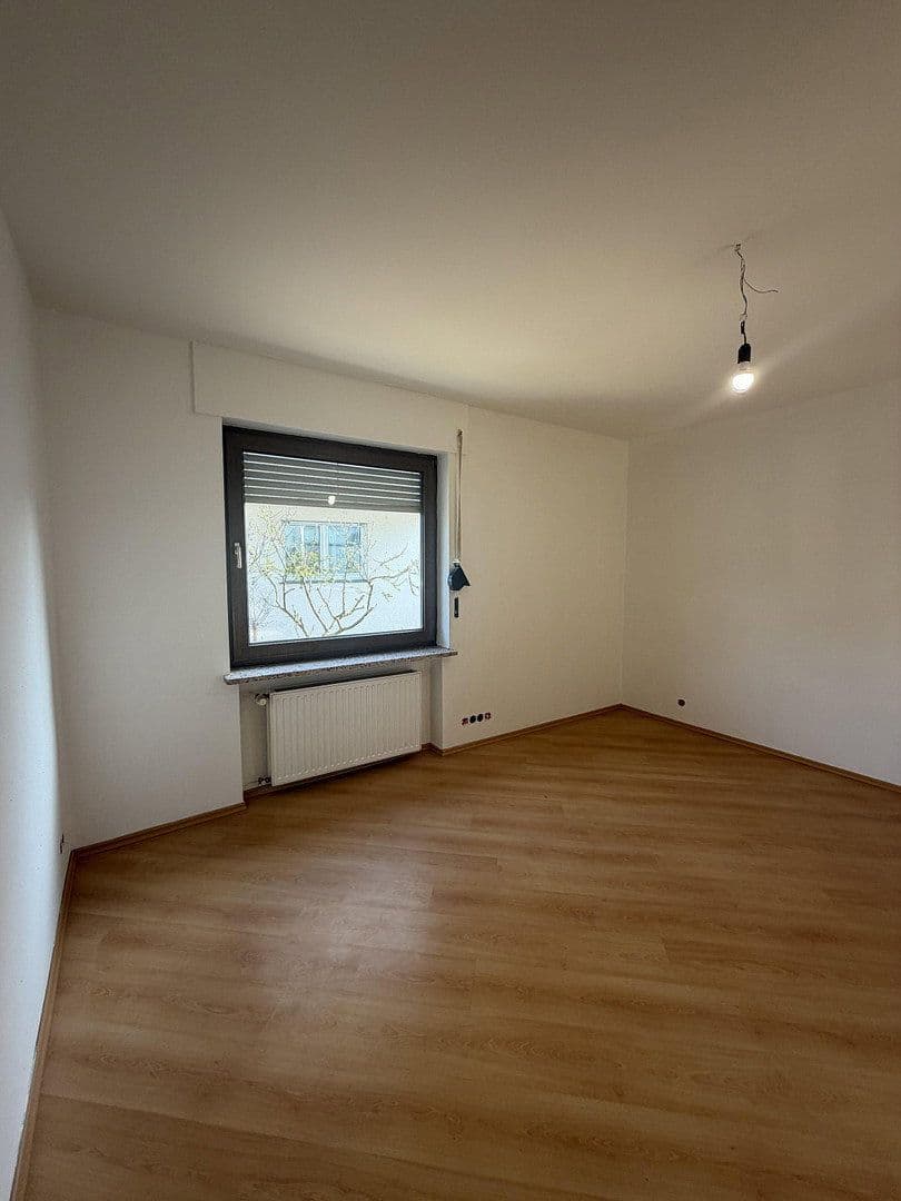 Prodej domu 145 m², pozemek 329 m², Rüsselsheim am Main, Hessen Prodej domu 145 m², pozemek 329 m², Rüsselsheim am Main, Hessen