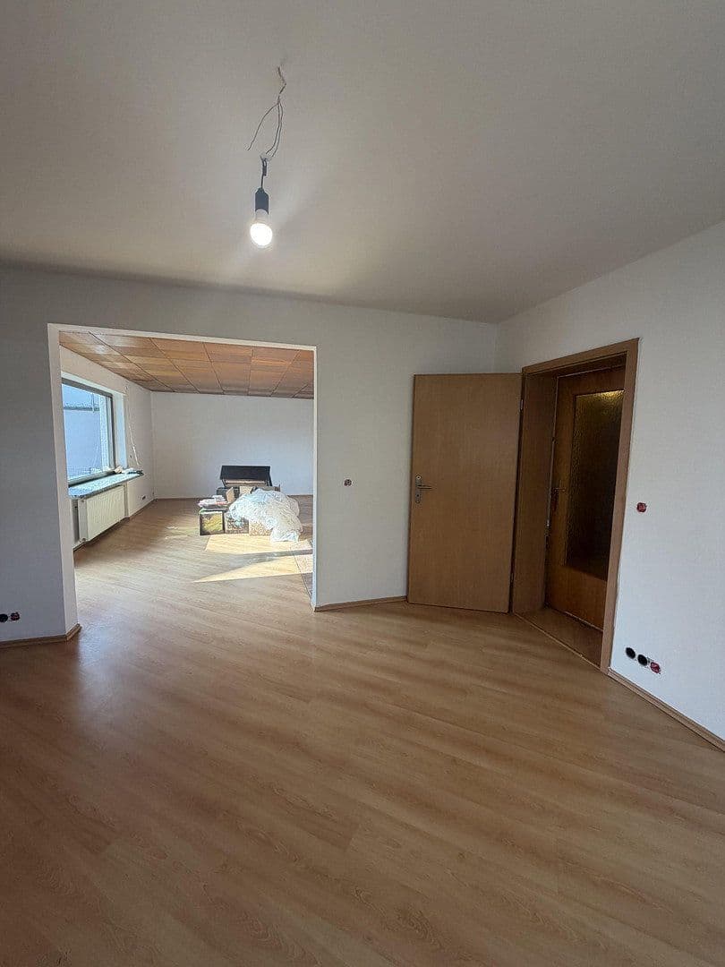 Prodej domu 145 m², pozemek 329 m², Rüsselsheim am Main, Hessen Prodej domu 145 m², pozemek 329 m², Rüsselsheim am Main, Hessen