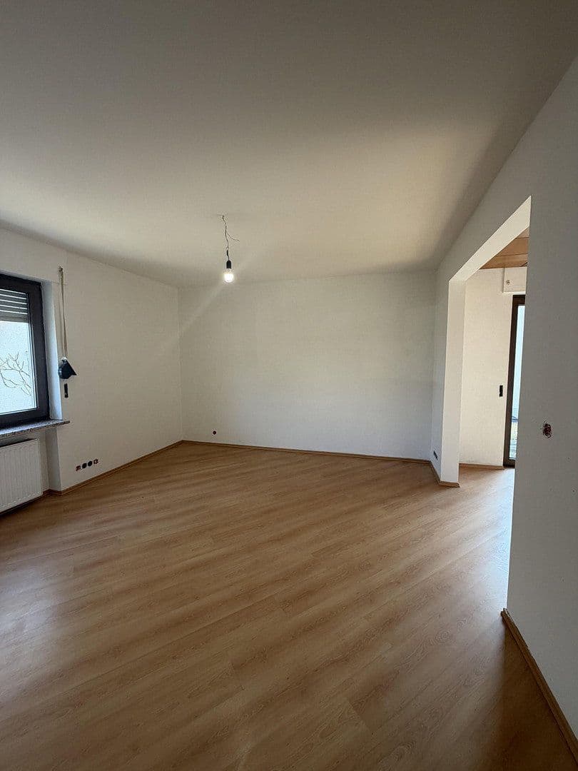 Prodej domu 145 m², pozemek 329 m², Rüsselsheim am Main, Hessen Prodej domu 145 m², pozemek 329 m², Rüsselsheim am Main, Hessen