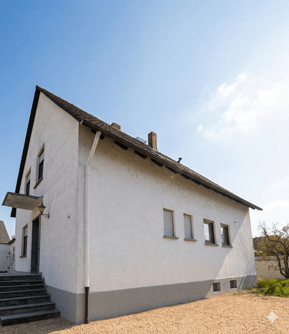 Prodej domu 145 m², pozemek 329 m², Rüsselsheim am Main, Hessen Prodej domu 145 m², pozemek 329 m², Rüsselsheim am Main, Hessen