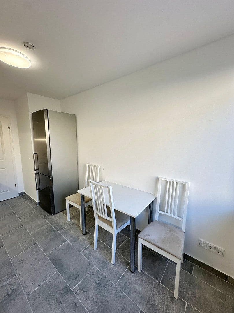 Pronájem bytu 1+1 80 m², Hörwarthstr, München, Bavorsko Pronájem bytu 1+1 80 m², Hörwarthstr, München, Bavorsko