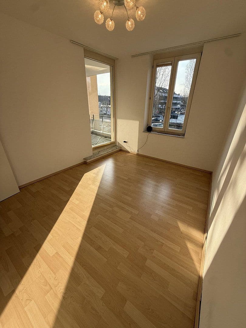 Prodej bytu 3+1 104 m², August-Hörmann-Platz 3, Gauting, Bavorsko Prodej bytu 3+1 104 m², August-Hörmann-Platz 3, Gauting, Bavorsko