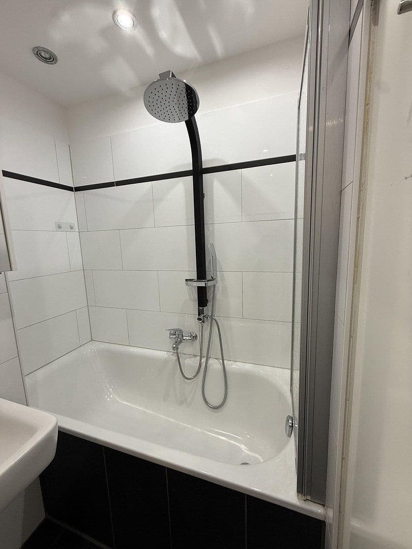 Prodej bytu 3+1 104 m², August-Hörmann-Platz 3, Gauting, Bavorsko Prodej bytu 3+1 104 m², August-Hörmann-Platz 3, Gauting, Bavorsko