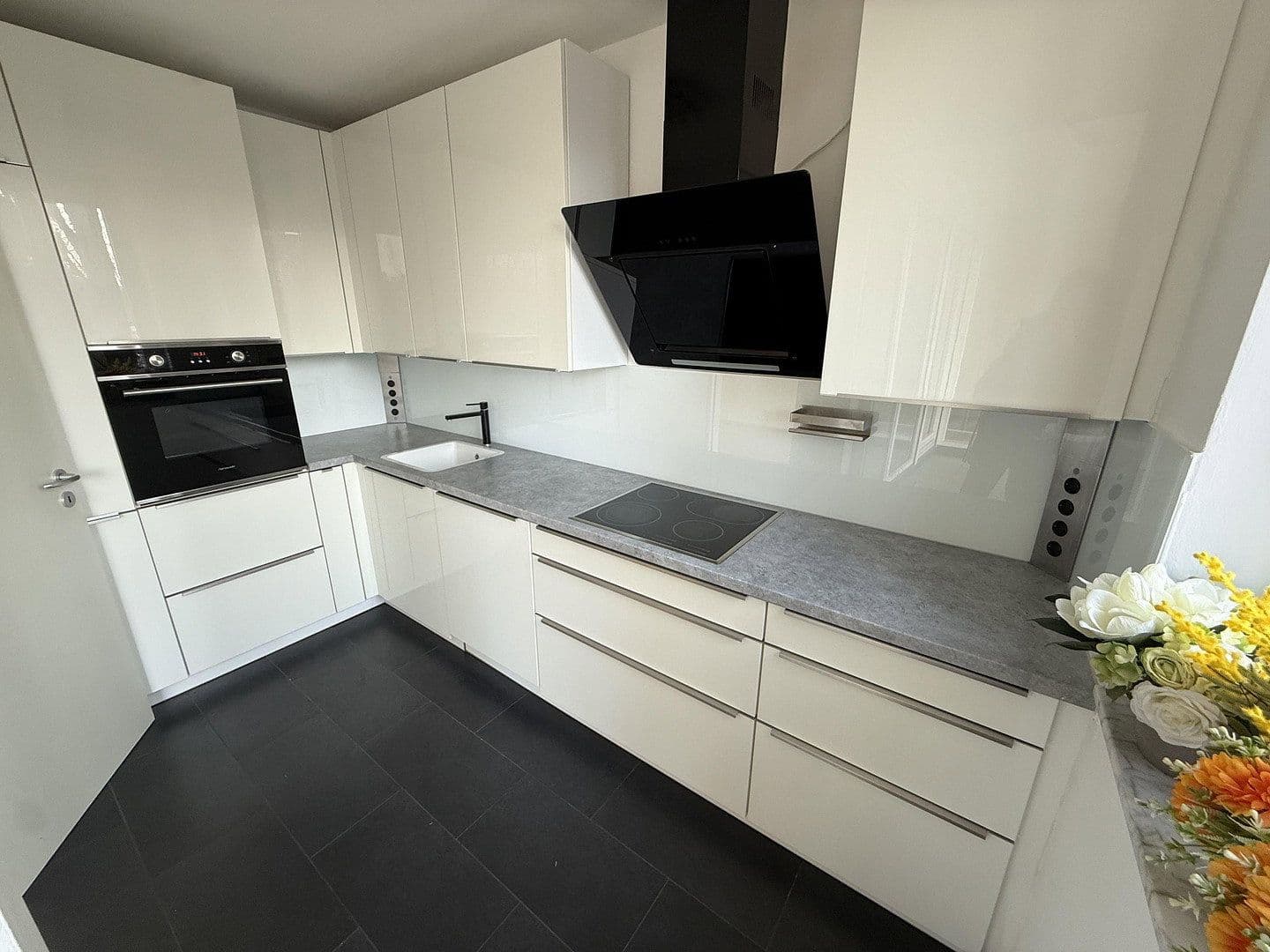 Prodej bytu 3+1 104 m², August-Hörmann-Platz 3, Gauting, Bavorsko Prodej bytu 3+1 104 m², August-Hörmann-Platz 3, Gauting, Bavorsko