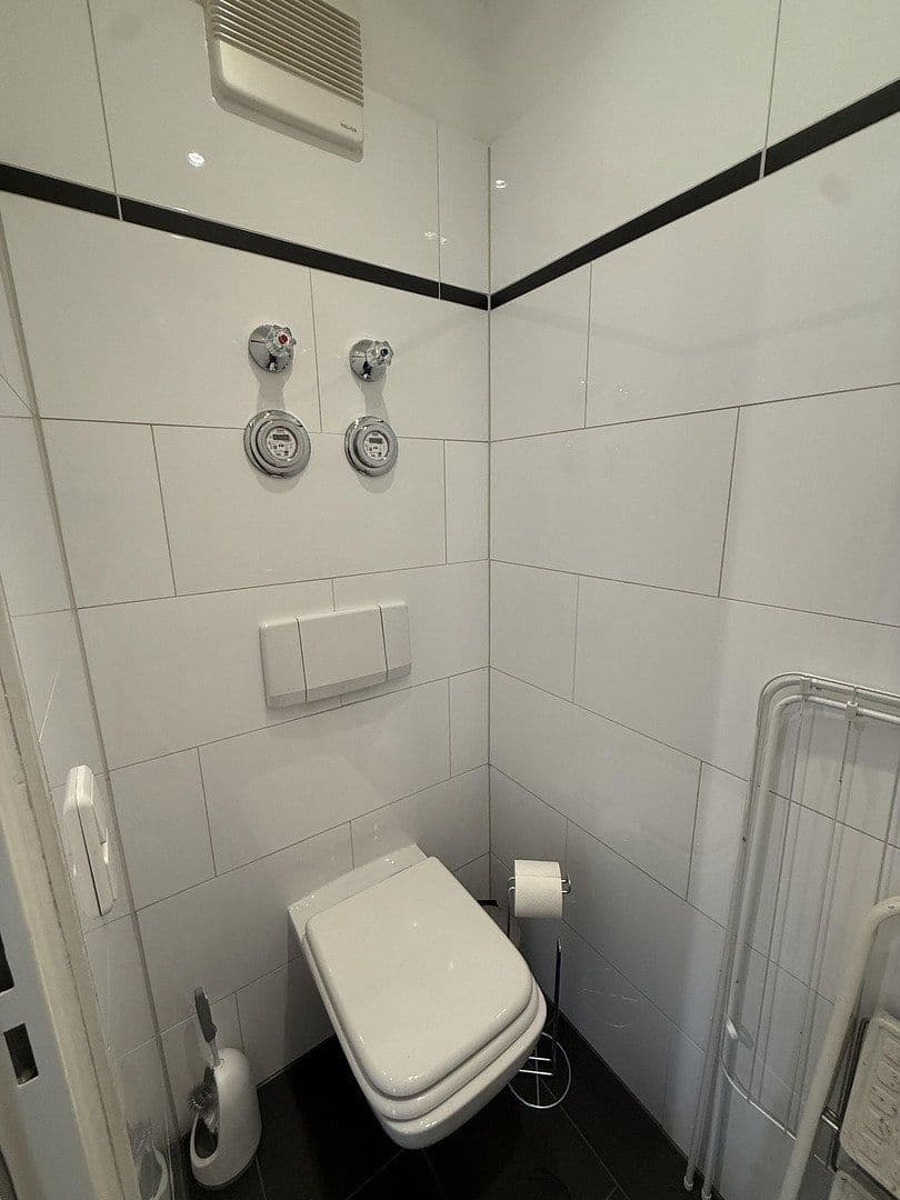 Prodej bytu 3+1 104 m², August-Hörmann-Platz 3, Gauting, Bavorsko Prodej bytu 3+1 104 m², August-Hörmann-Platz 3, Gauting, Bavorsko