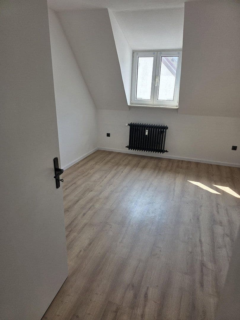 Pronájem bytu 4+1 115 m², Hauptstraße 19, Bruchweiler-Bärenbach, Porýní-Falc Pronájem bytu 4+1 115 m², Hauptstraße 19, Bruchweiler-Bärenbach, Porýní-Falc