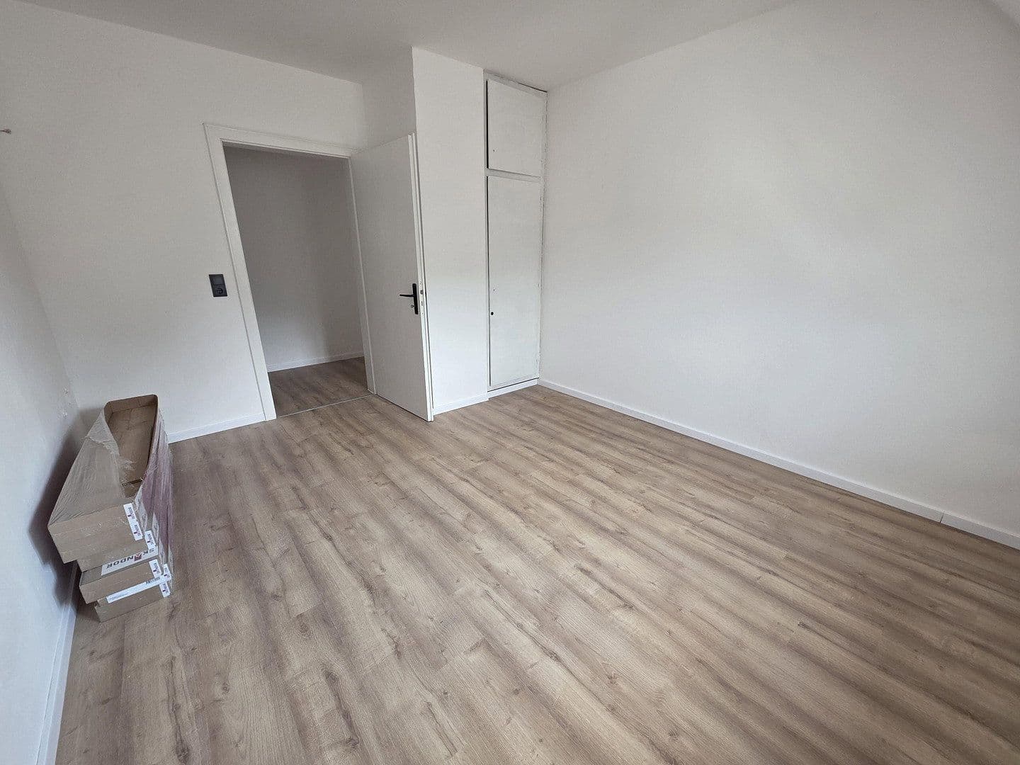 Pronájem bytu 4+1 115 m², Hauptstraße 19, Bruchweiler-Bärenbach, Porýní-Falc Pronájem bytu 4+1 115 m², Hauptstraße 19, Bruchweiler-Bärenbach, Porýní-Falc