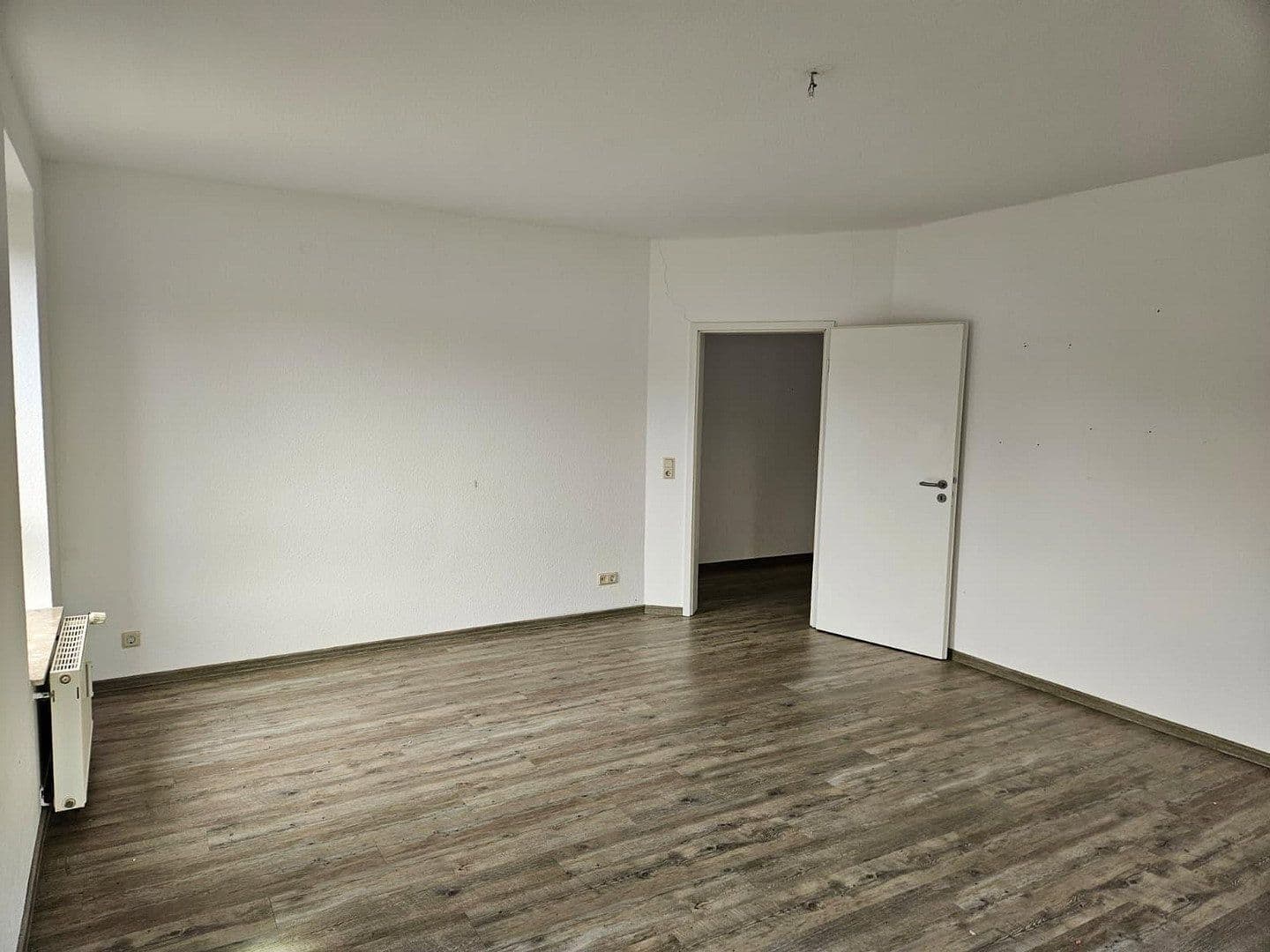 Pronájem bytu 3+1 81 m², Dorfstraße 25, Moisburg, Dolní Sasko Pronájem bytu 3+1 81 m², Dorfstraße 25, Moisburg, Dolní Sasko