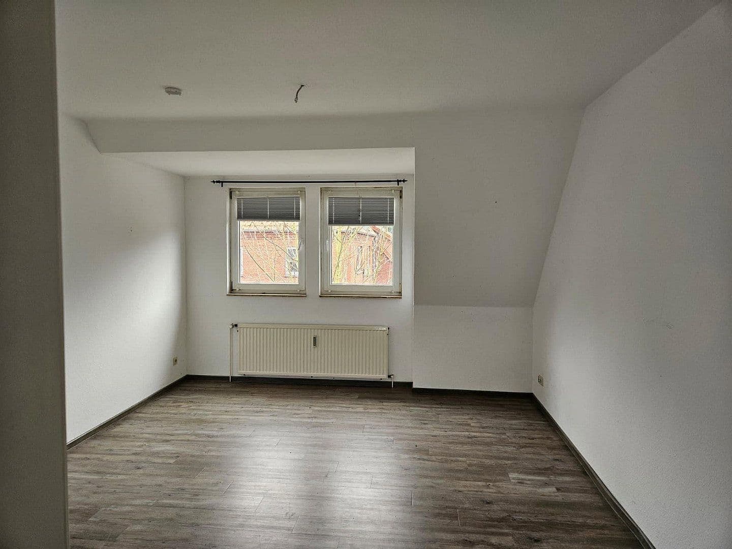 Pronájem bytu 3+1 81 m², Dorfstraße 25, Moisburg, Dolní Sasko Pronájem bytu 3+1 81 m², Dorfstraße 25, Moisburg, Dolní Sasko