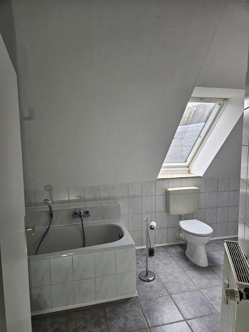 Pronájem bytu 3+1 81 m², Dorfstraße 25, Moisburg, Dolní Sasko Pronájem bytu 3+1 81 m², Dorfstraße 25, Moisburg, Dolní Sasko