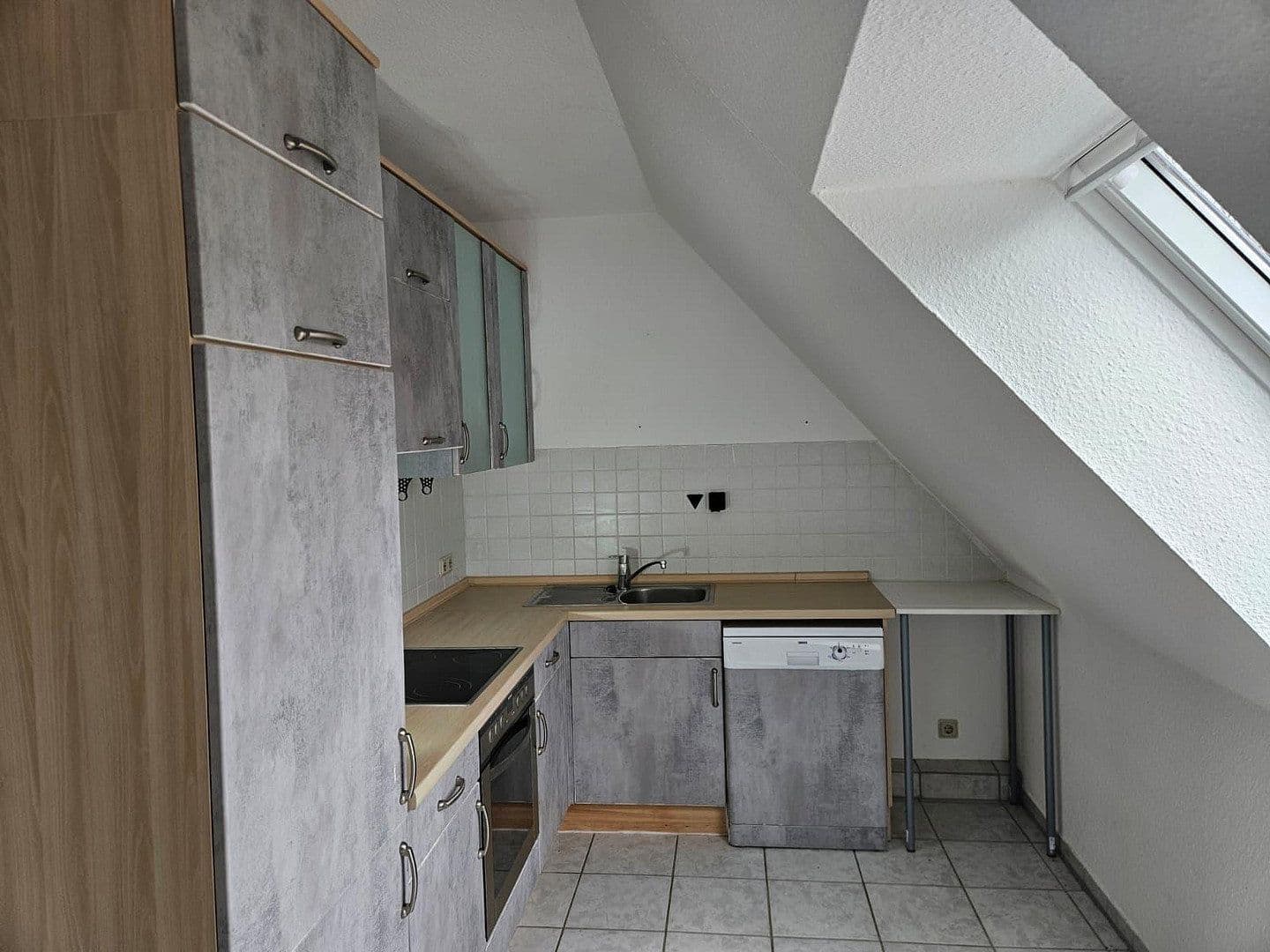 Pronájem bytu 3+1 81 m², Dorfstraße 25, Moisburg, Dolní Sasko Pronájem bytu 3+1 81 m², Dorfstraße 25, Moisburg, Dolní Sasko