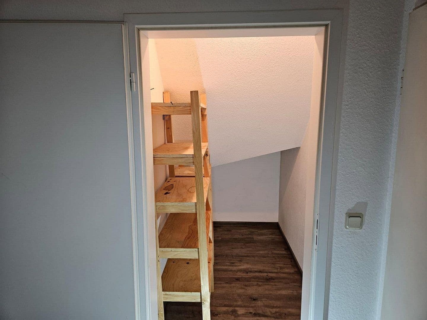 Pronájem bytu 3+1 81 m², Dorfstraße 25, Moisburg, Dolní Sasko Pronájem bytu 3+1 81 m², Dorfstraße 25, Moisburg, Dolní Sasko