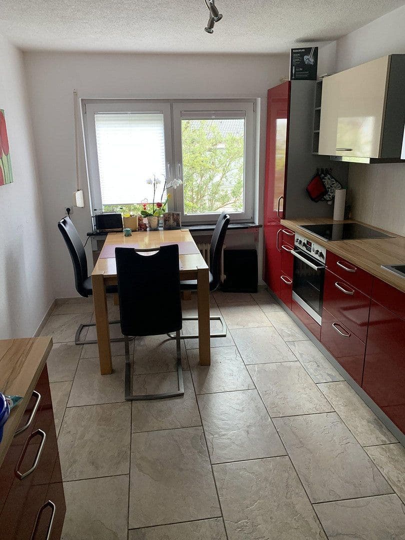 Pronájem bytu 4+1 110 m², Lingenfeld, Porýní-Falc Pronájem bytu 4+1 110 m², Lingenfeld, Porýní-Falc