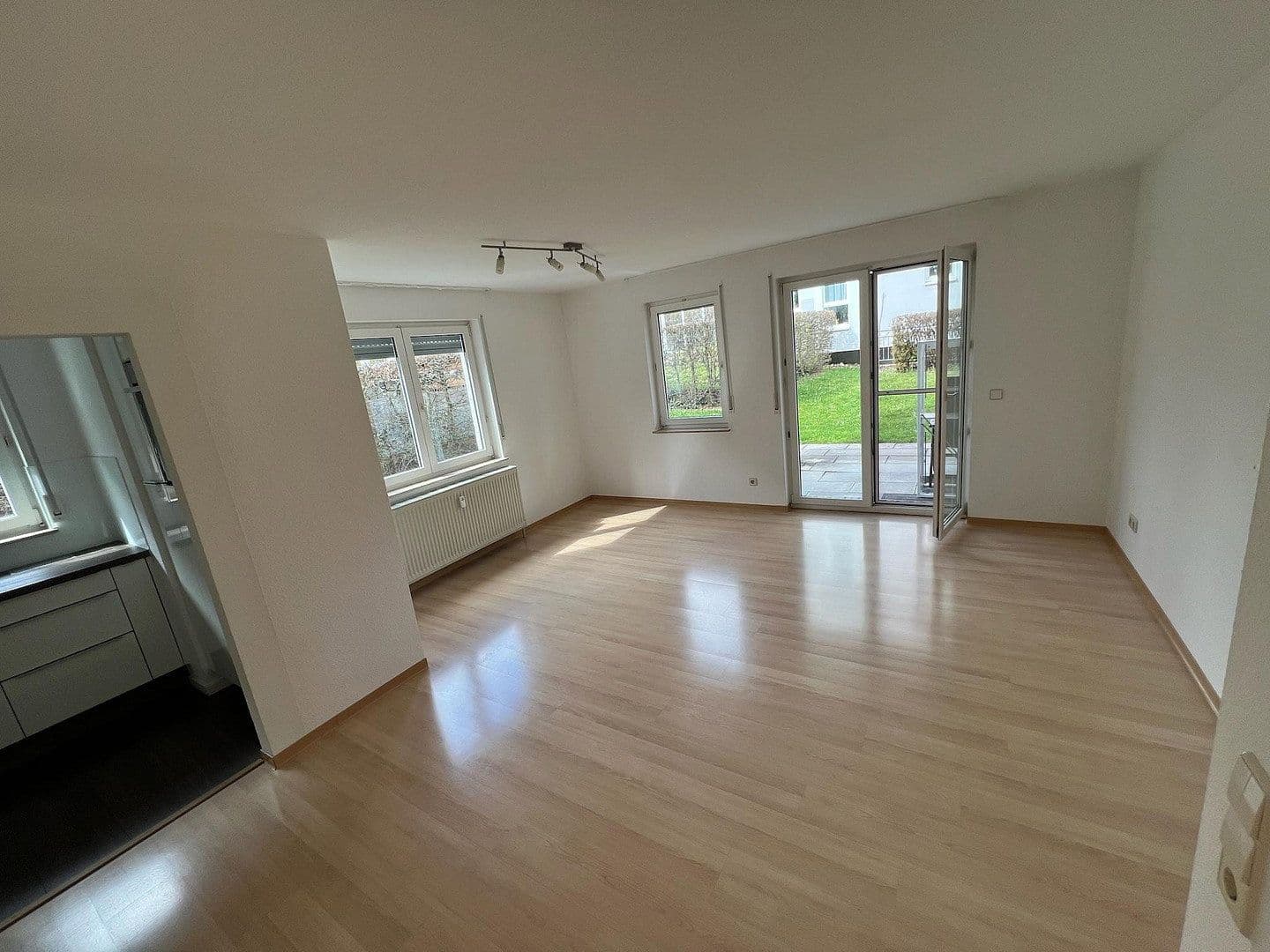 Pronájem bytu 2+1 53 m², Böblingen, Bádensko-Württembersko Pronájem bytu 2+1 53 m², Böblingen, Bádensko-Württembersko