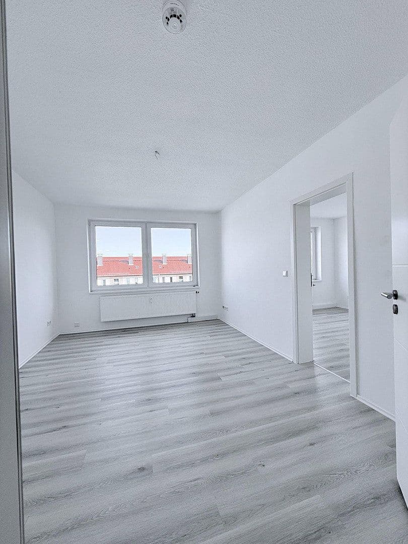 Pronájem bytu 2+1 47 m², Werner Seelenbinder Straße 35, Apolda, Durynsko Pronájem bytu 2+1 47 m², Werner Seelenbinder Straße 35, Apolda, Durynsko