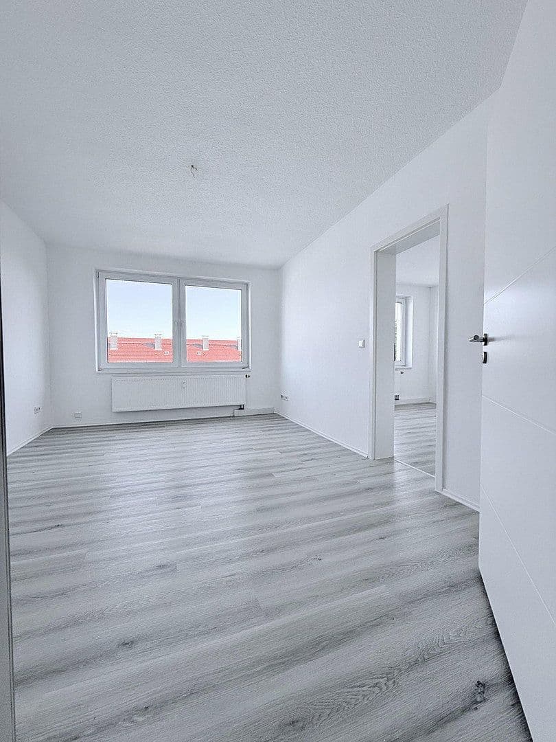 Pronájem bytu 2+1 47 m², Werner Seelenbinder Straße 35, Apolda, Durynsko Pronájem bytu 2+1 47 m², Werner Seelenbinder Straße 35, Apolda, Durynsko