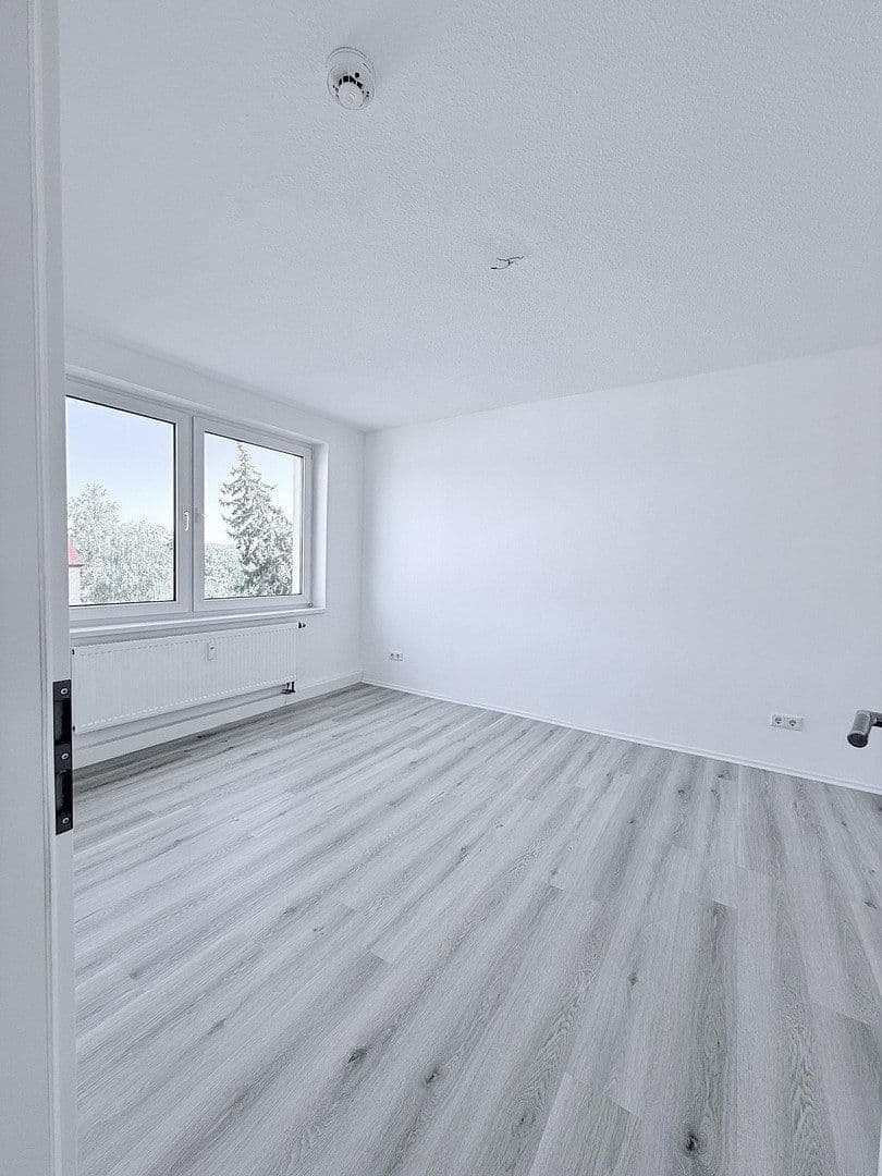 Pronájem bytu 2+1 47 m², Werner Seelenbinder Straße 35, Apolda, Durynsko Pronájem bytu 2+1 47 m², Werner Seelenbinder Straße 35, Apolda, Durynsko