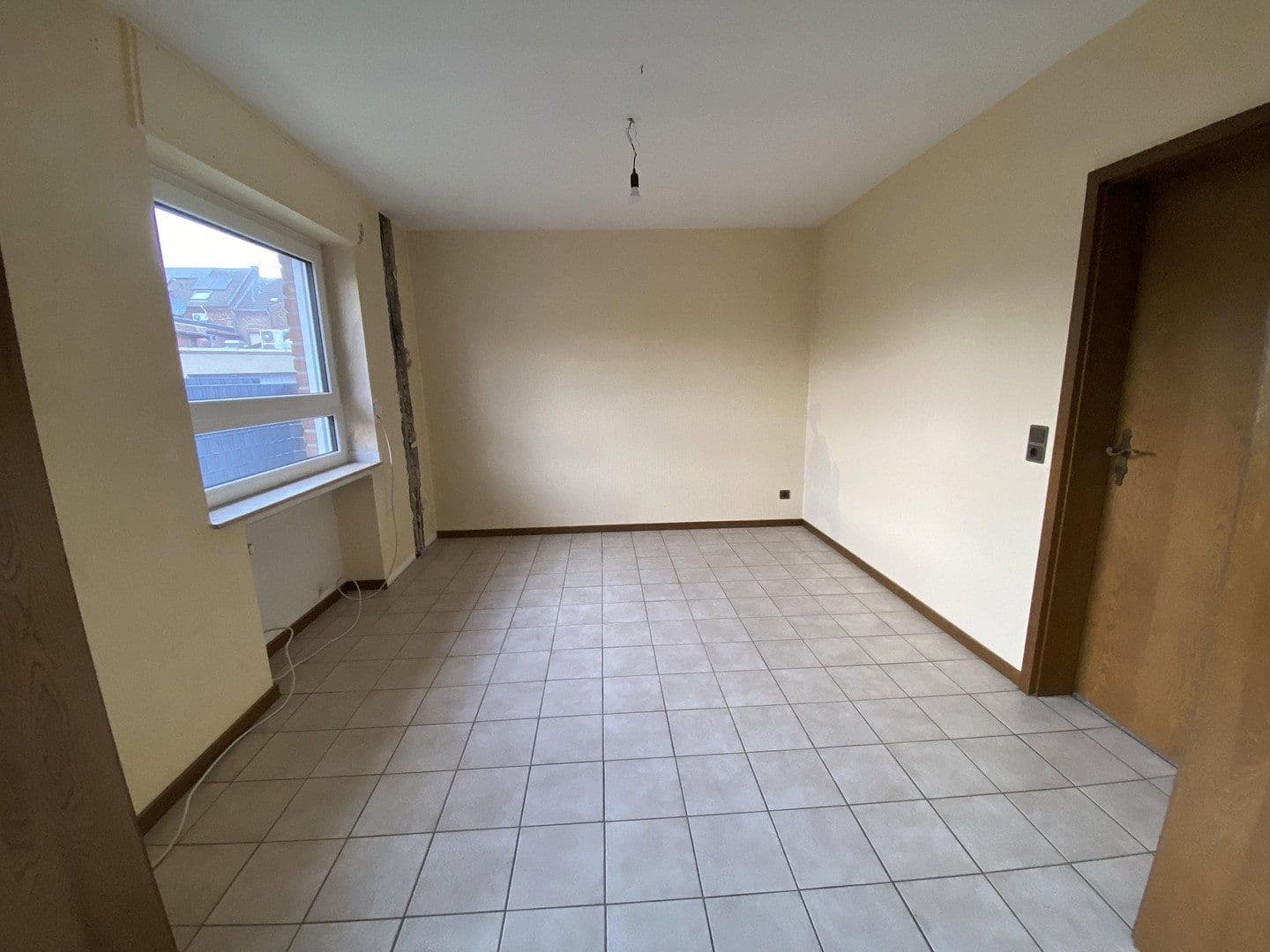 Prodej domu 138 m², pozemek 378 m², Friedhofstraße 24, Nettetal, Severní Porýní-Vestfálsko Prodej domu 138 m², pozemek 378 m², Friedhofstraße 24, Nettetal, Severní Porýní-Vestfálsko