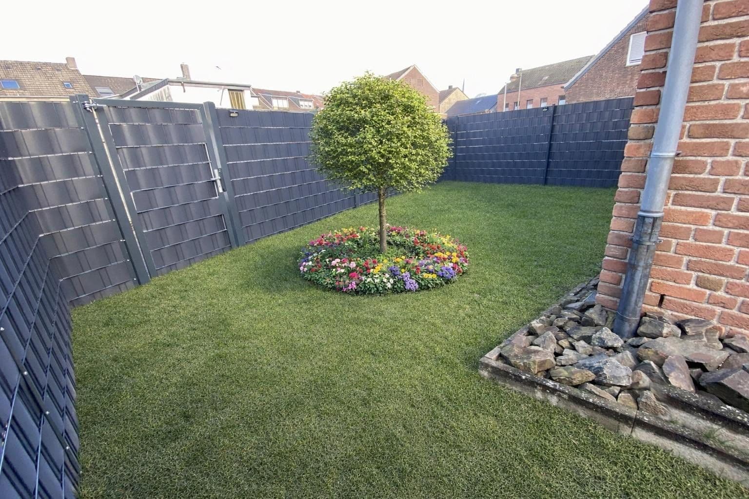 Prodej domu 138 m², pozemek 378 m², Friedhofstraße 24, Nettetal, Severní Porýní-Vestfálsko Prodej domu 138 m², pozemek 378 m², Friedhofstraße 24, Nettetal, Severní Porýní-Vestfálsko