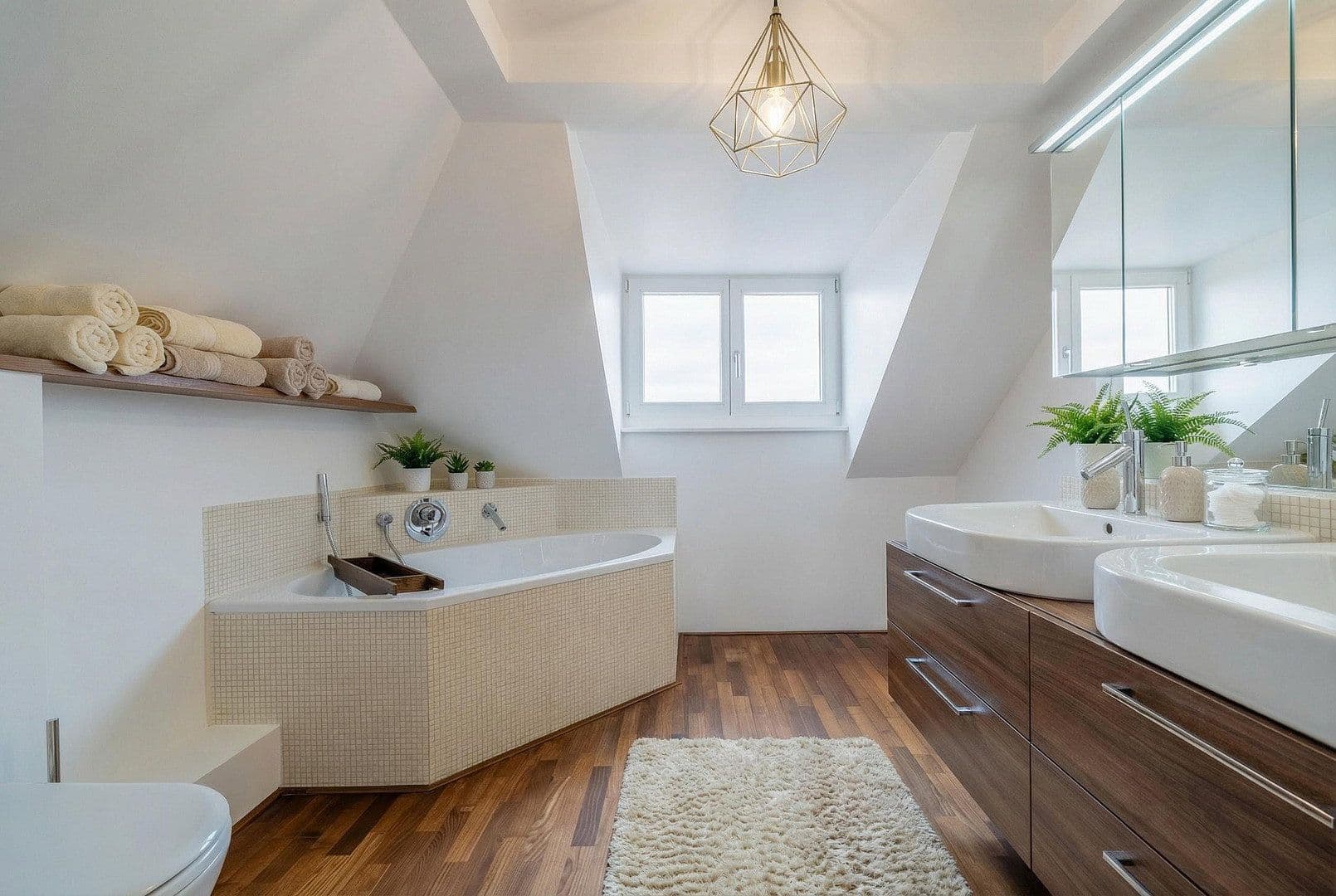 Prodej bytu 4+1 135 m², München, Bavorsko Prodej bytu 4+1 135 m², München, Bavorsko