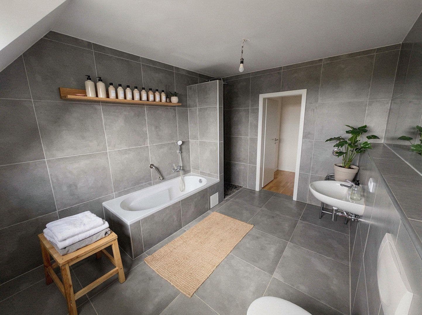 Pronájem bytu 4+kk 193 m², Bergstraße 16, Carlsberg, Porýní-Falc Pronájem bytu 4+kk 193 m², Bergstraße 16, Carlsberg, Porýní-Falc