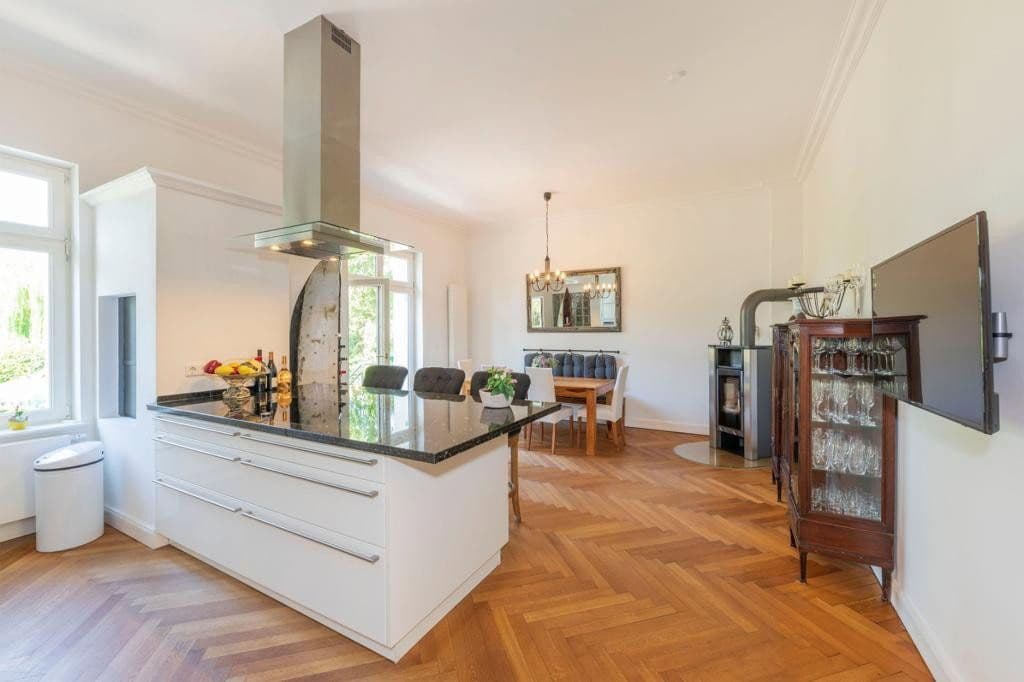 Prodej domu 335 m², pozemek 2.056 m², Berlin, Berlín Prodej domu 335 m², pozemek 2.056 m², Berlin, Berlín