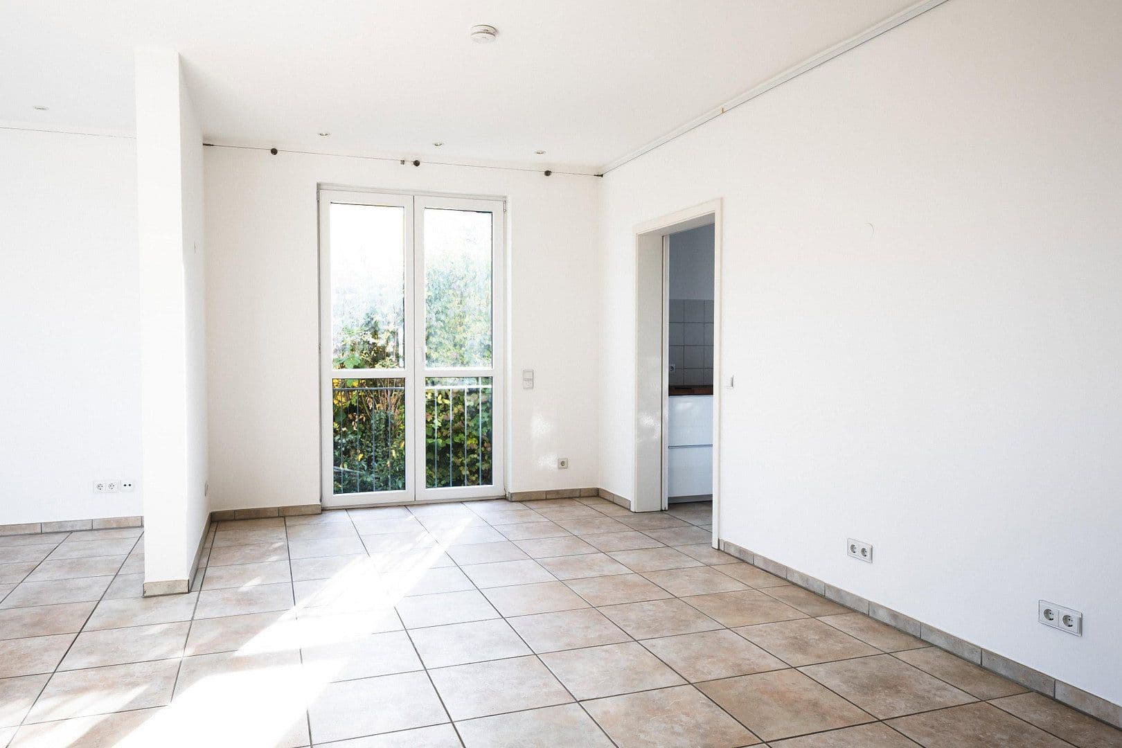 Pronájem bytu 5+kk 149 m², Tübingen, Bádensko-Württembersko Pronájem bytu 5+kk 149 m², Tübingen, Bádensko-Württembersko