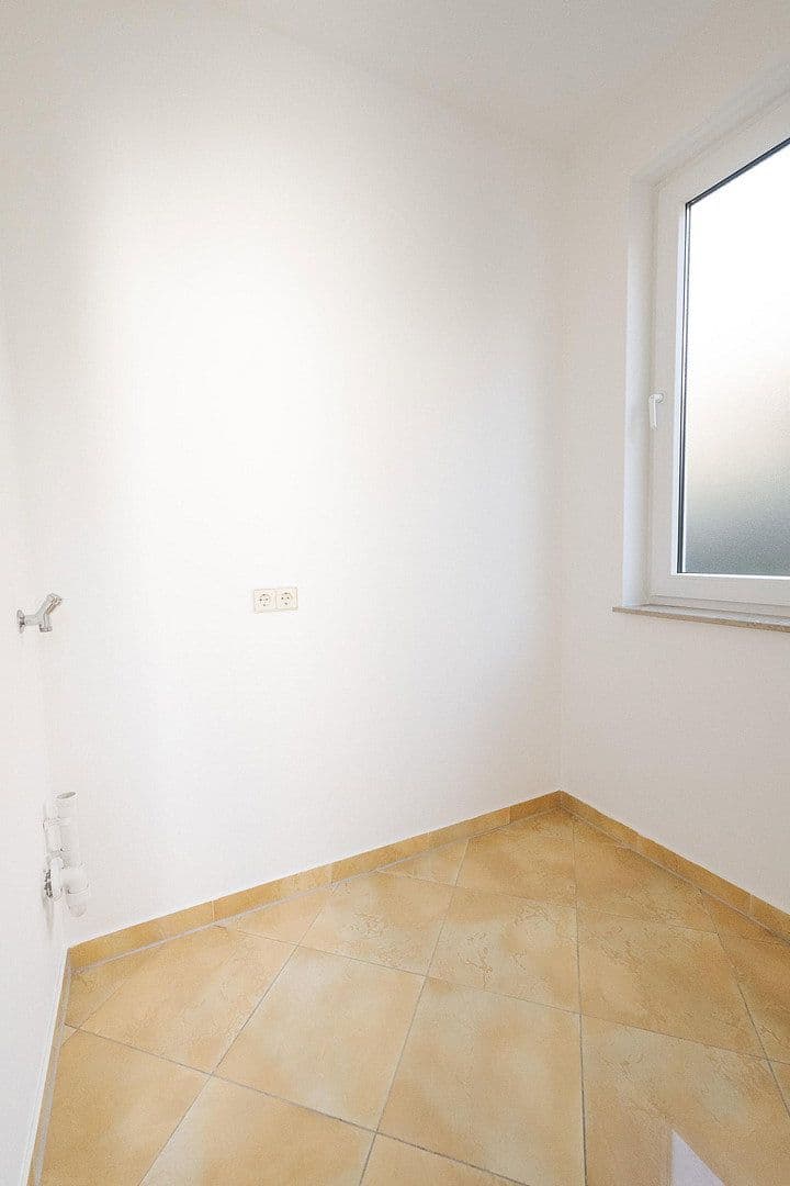 Pronájem bytu 5+kk 149 m², Tübingen, Bádensko-Württembersko Pronájem bytu 5+kk 149 m², Tübingen, Bádensko-Württembersko