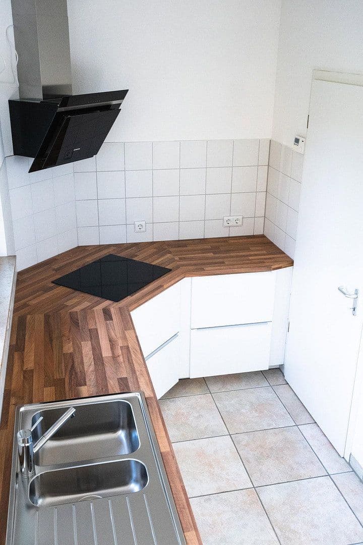 Pronájem bytu 5+kk 149 m², Tübingen, Bádensko-Württembersko Pronájem bytu 5+kk 149 m², Tübingen, Bádensko-Württembersko