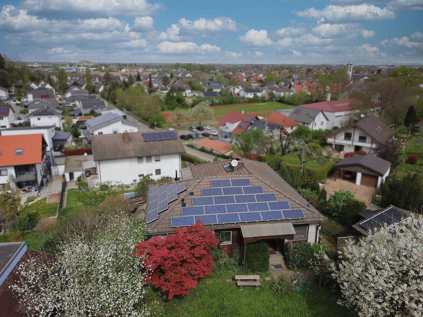 Prodej domu 199 m², pozemek 1.037 m², Diezenthalweg 2, Buggingen, Bádensko-Württembersko Prodej domu 199 m², pozemek 1.037 m², Diezenthalweg 2, Buggingen, Bádensko-Württembersko