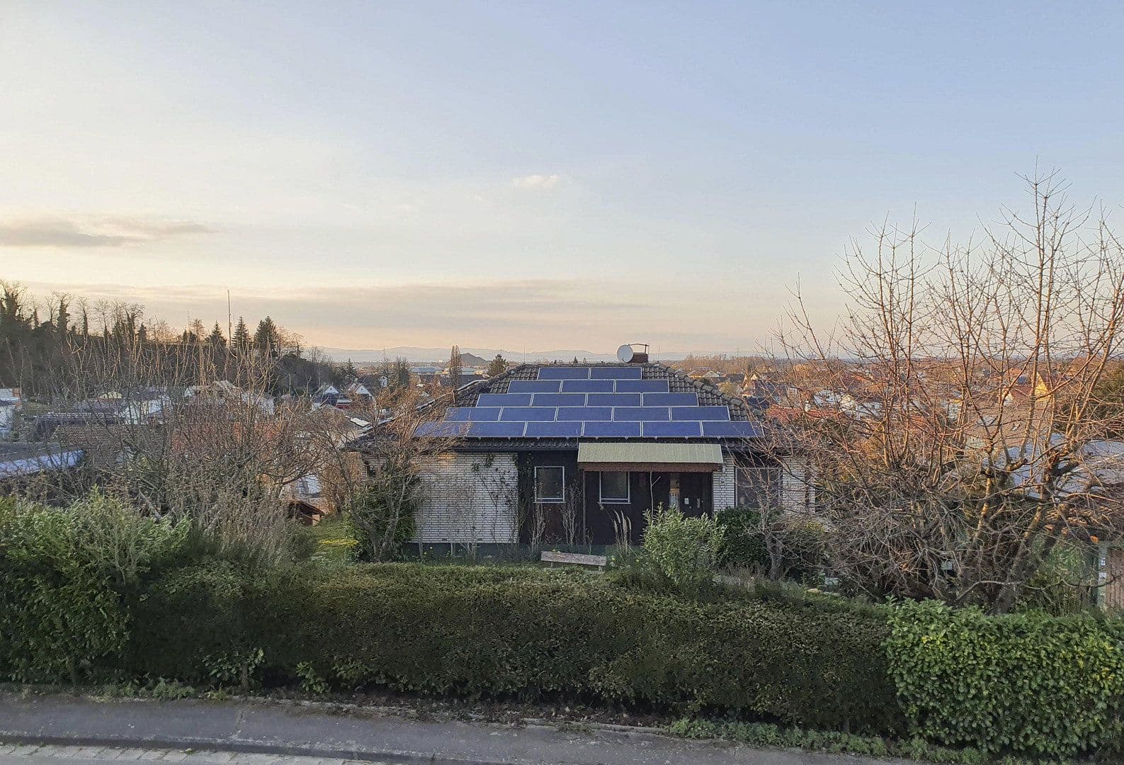 Prodej domu 199 m², pozemek 1.037 m², Diezenthalweg 2, Buggingen, Bádensko-Württembersko Prodej domu 199 m², pozemek 1.037 m², Diezenthalweg 2, Buggingen, Bádensko-Württembersko