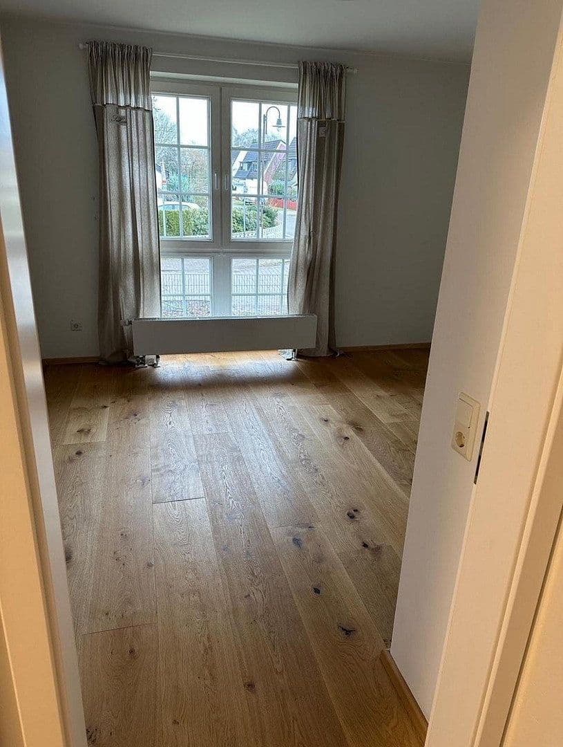 Pronájem bytu 2+1 70 m², Stuhr, Dolní Sasko Pronájem bytu 2+1 70 m², Stuhr, Dolní Sasko