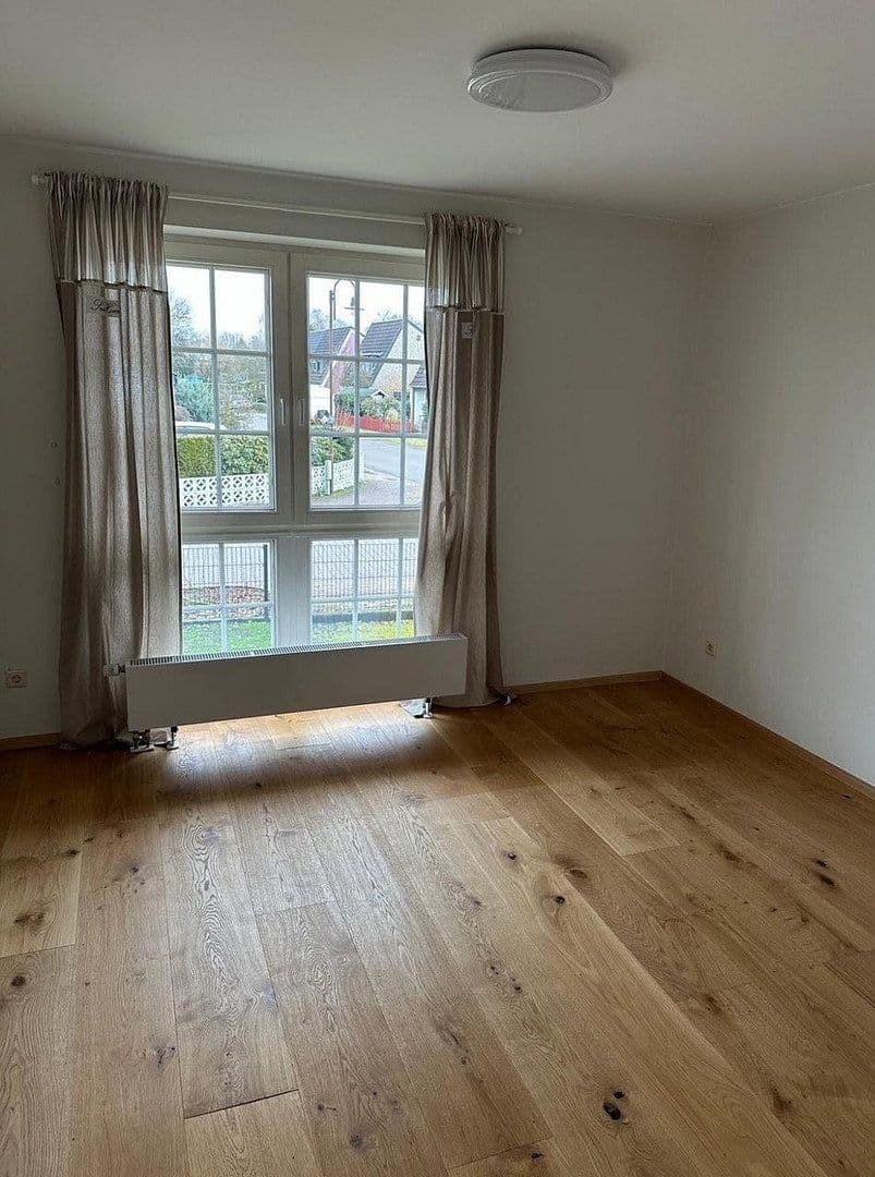 Pronájem bytu 2+1 70 m², Stuhr, Dolní Sasko Pronájem bytu 2+1 70 m², Stuhr, Dolní Sasko