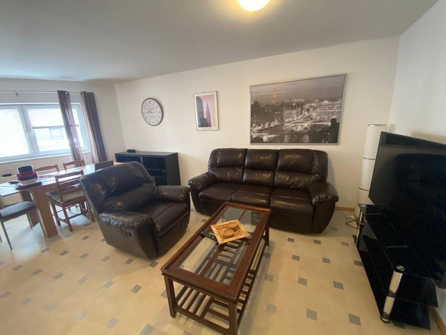 Pronájem bytu 3+1 86 m², Landstuhler Str. 61a, Ramstein-Miesenbach, Porýní-Falc Pronájem bytu 3+1 86 m², Landstuhler Str. 61a, Ramstein-Miesenbach, Porýní-Falc