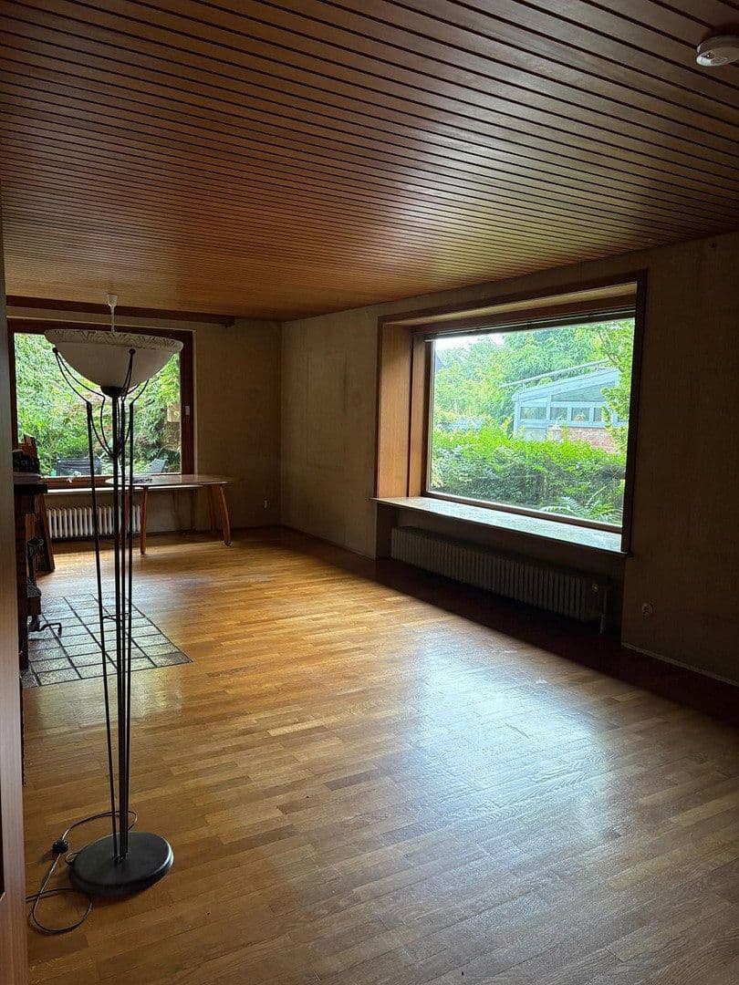 Prodej domu 170 m², pozemek 800 m², Hamburg Poppenbüttel, Hamburg Prodej domu 170 m², pozemek 800 m², Hamburg Poppenbüttel, Hamburg