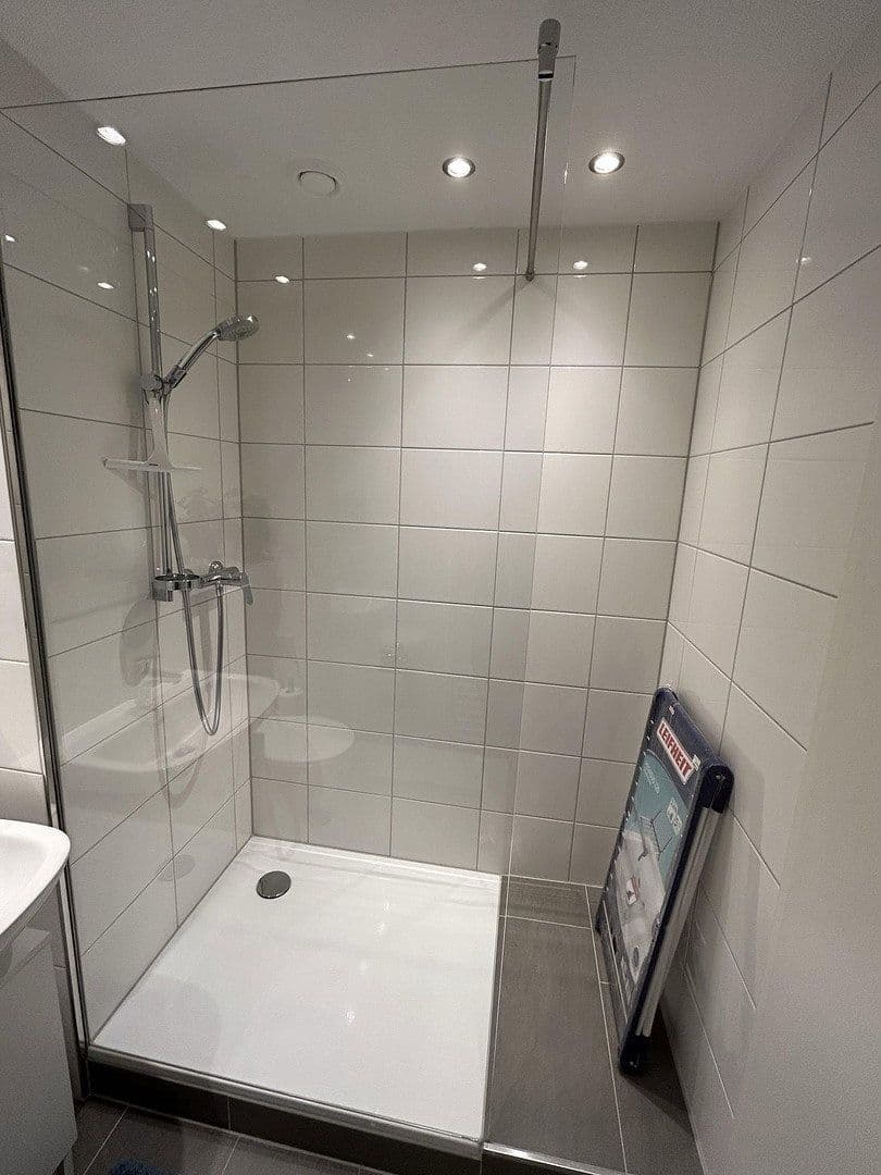 Pronájem bytu 1+1 23 m², Plieninger Straße 100, Stuttgart Möhringen, Bádensko-Württembersko Pronájem bytu 1+1 23 m², Plieninger Straße 100, Stuttgart Möhringen, Bádensko-Württembersko