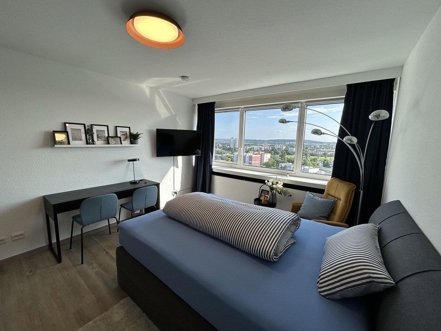 Pronájem bytu 1+1 23 m², Plieninger Straße 100, Stuttgart Möhringen, Bádensko-Württembersko Pronájem bytu 1+1 23 m², Plieninger Straße 100, Stuttgart Möhringen, Bádensko-Württembersko