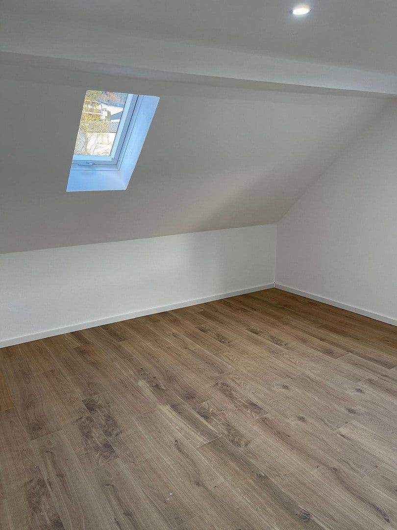 Prodej domu 160 m², pozemek 460 m², Lebacher Straße 72, Eppelborn, Země Sársko Prodej domu 160 m², pozemek 460 m², Lebacher Straße 72, Eppelborn, Země Sársko