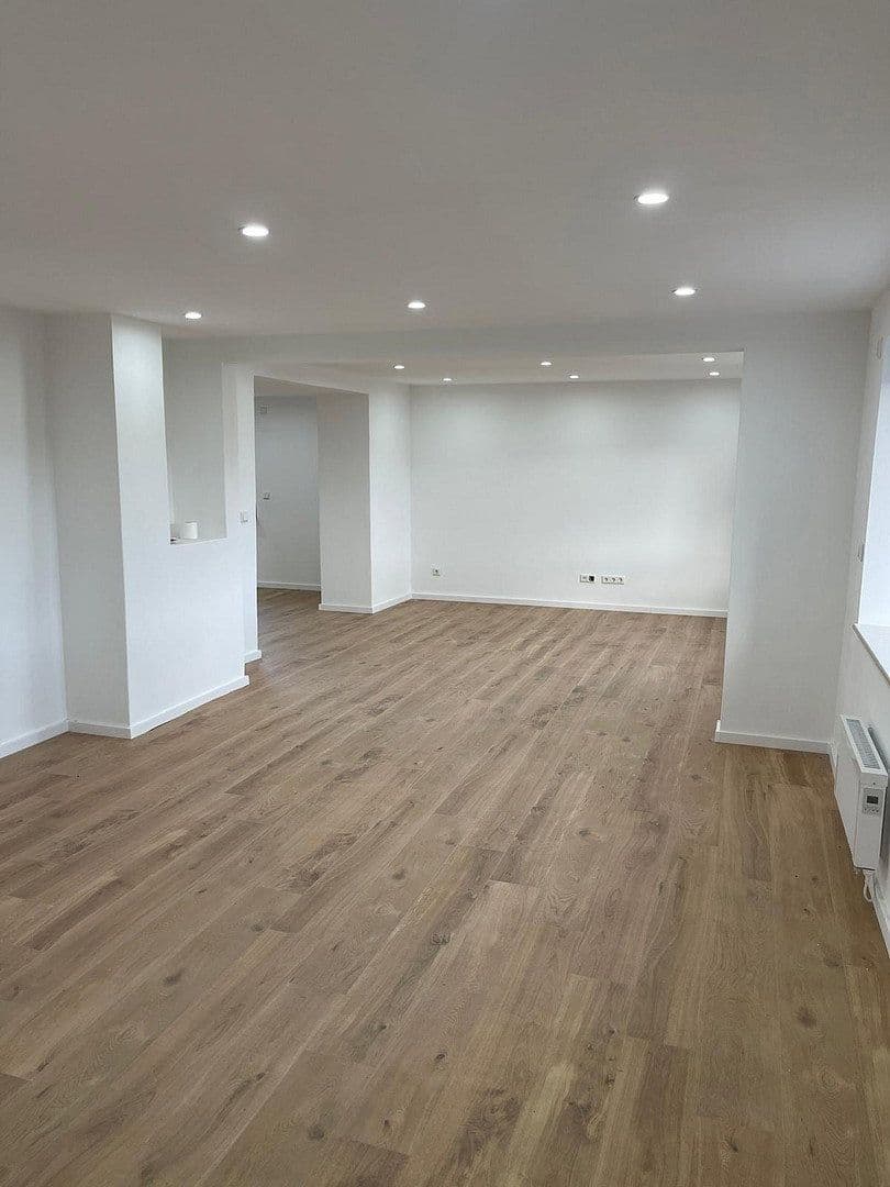 Prodej domu 160 m², pozemek 460 m², Lebacher Straße 72, Eppelborn, Země Sársko Prodej domu 160 m², pozemek 460 m², Lebacher Straße 72, Eppelborn, Země Sársko