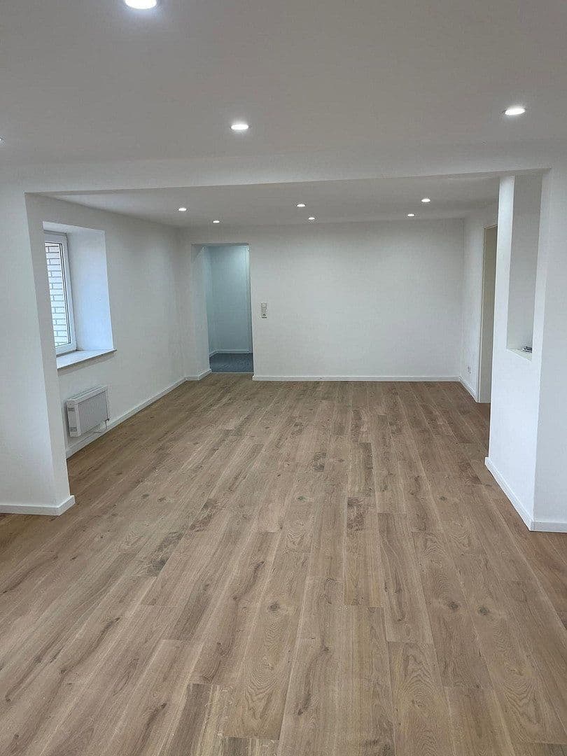 Prodej domu 160 m², pozemek 460 m², Lebacher Straße 72, Eppelborn, Země Sársko Prodej domu 160 m², pozemek 460 m², Lebacher Straße 72, Eppelborn, Země Sársko