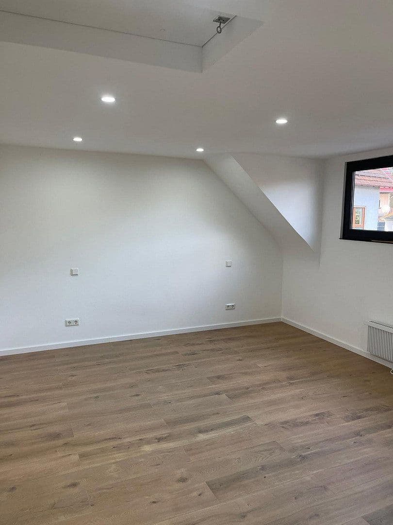 Prodej domu 160 m², pozemek 460 m², Lebacher Straße 72, Eppelborn, Země Sársko Prodej domu 160 m², pozemek 460 m², Lebacher Straße 72, Eppelborn, Země Sársko