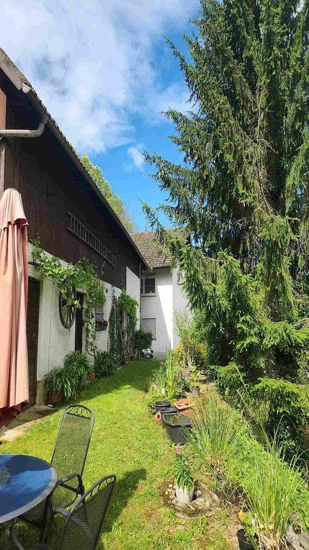 Prodej domu 296 m², pozemek 940 m², Oberkirch, Bádensko-Württembersko Prodej domu 296 m², pozemek 940 m², Oberkirch, Bádensko-Württembersko